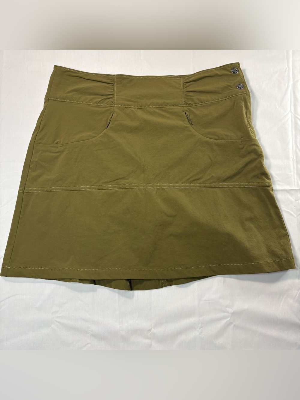 Athleta Women’s Hit The Trail Pleated Skort Hiking Outdoor Earth Green Size 6